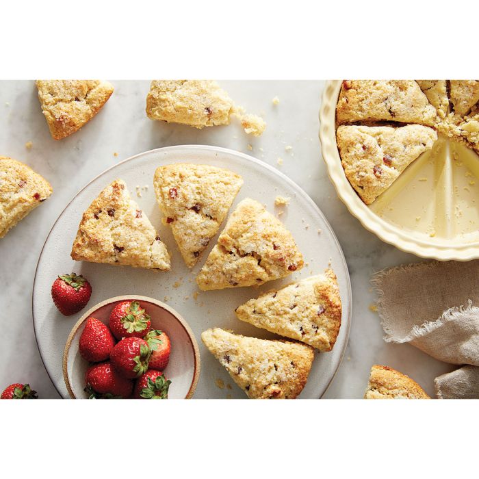 King Arthur Baking Company Ceramic Scone Pan – 11"