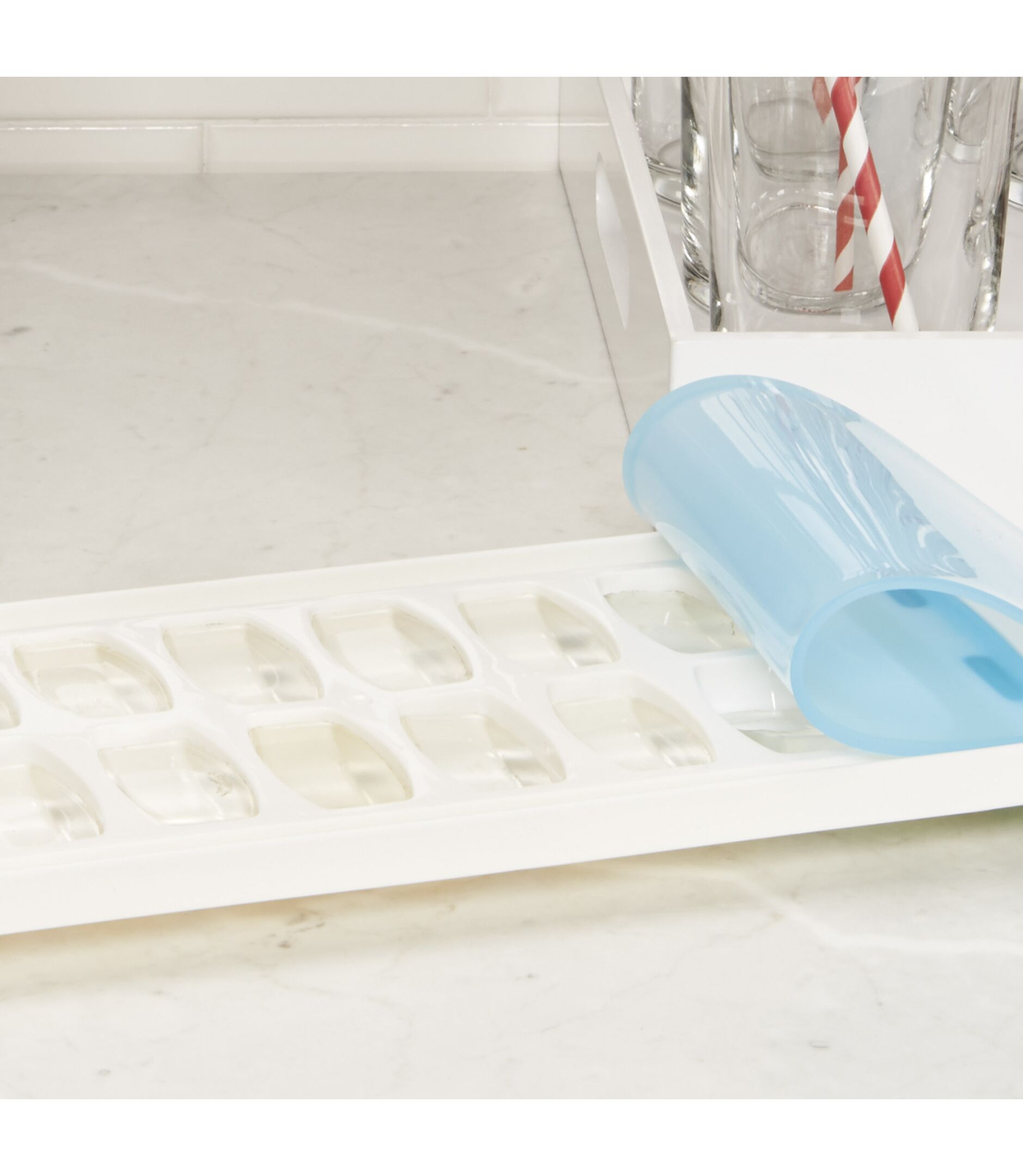 OXO Good Grips No-Spill Ice Cube Tray