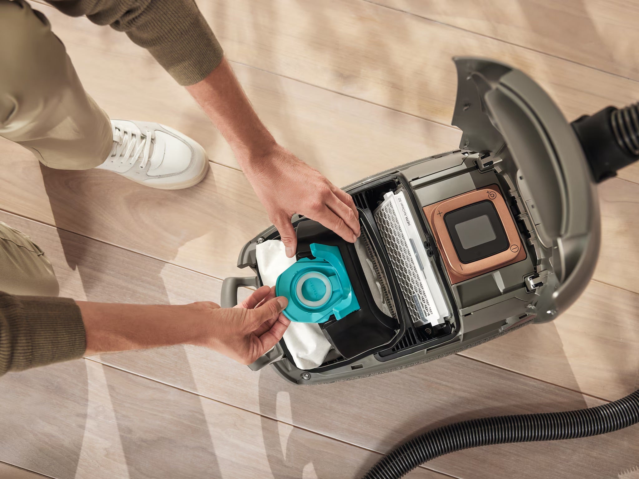 Miele Canister Vacuum Guard L1 Electro – Titanium