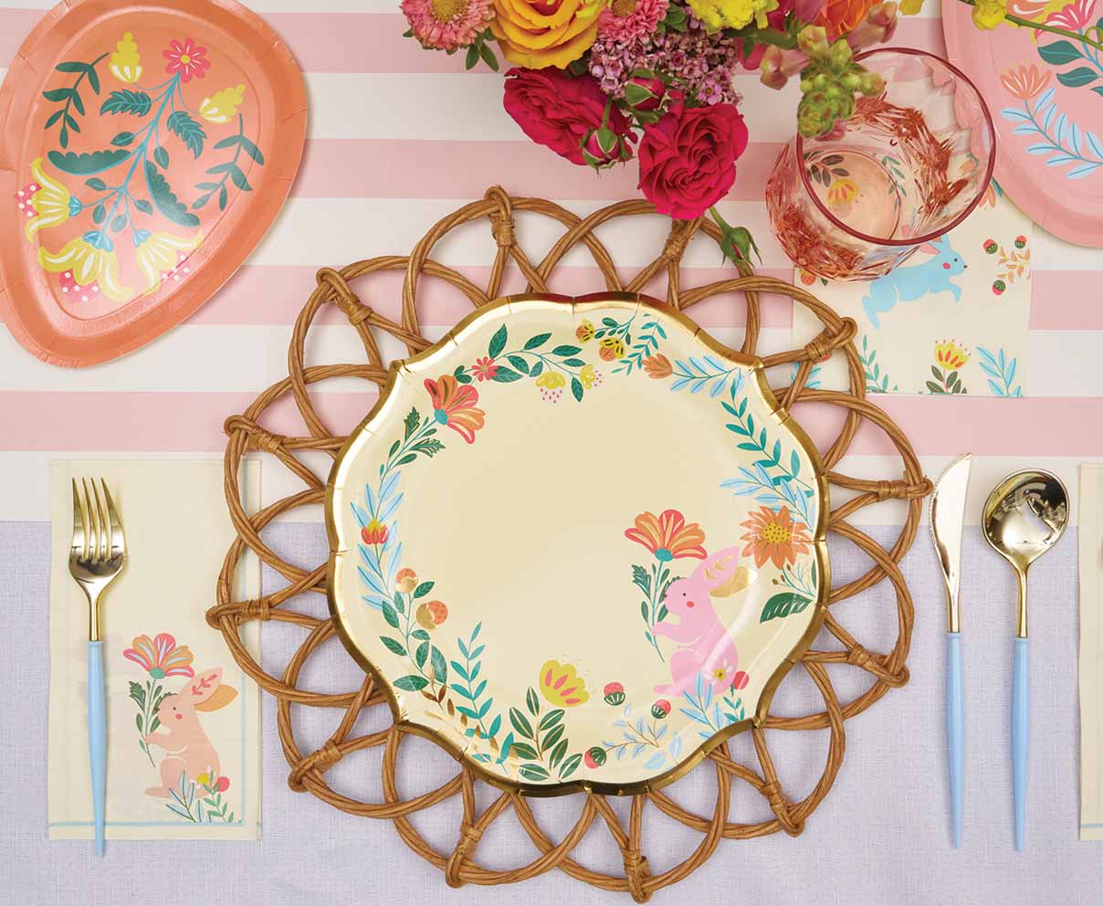 Sophistiplate Wavy Paper Dinner Plates – 8pk – Folklore Easter