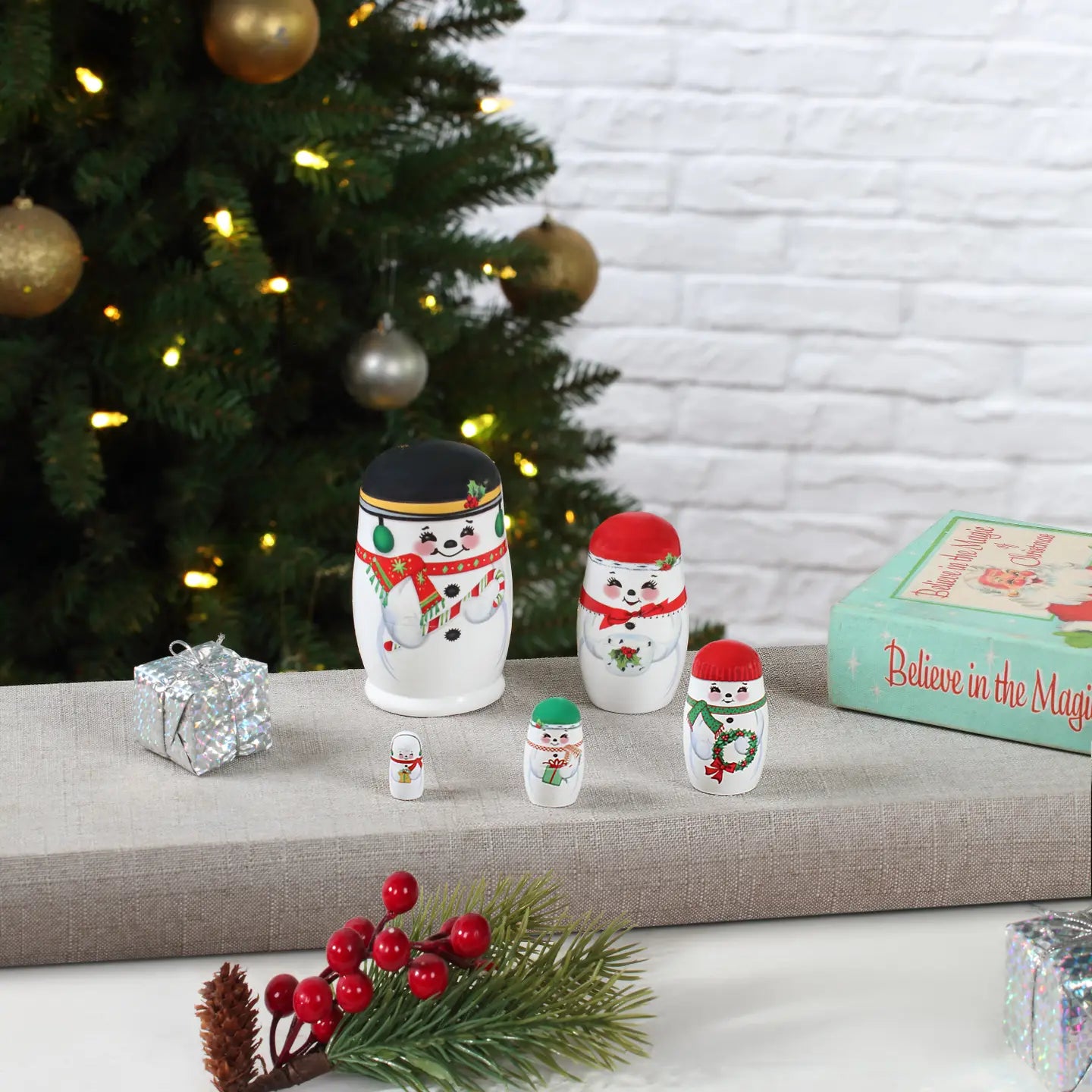 Mr. Christmas Nesting Wood Figures - Set of 5 – Snowman Family