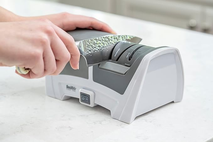 Smith's Deluxe Diamond Electric Knife Sharpener – Gray/White