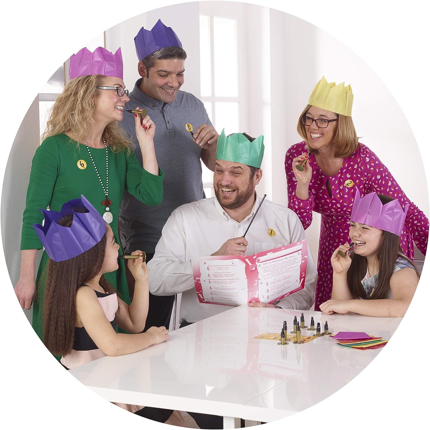 Robin Reed Concerto Holly Christmas Party Crackers – 8 Pack