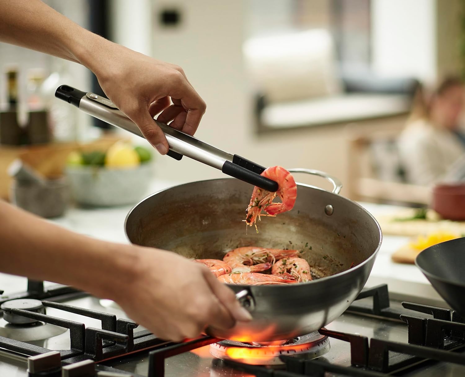 Joseph Joseph Elevate Fusion Silicone Tongs with Integrated Tool Rest