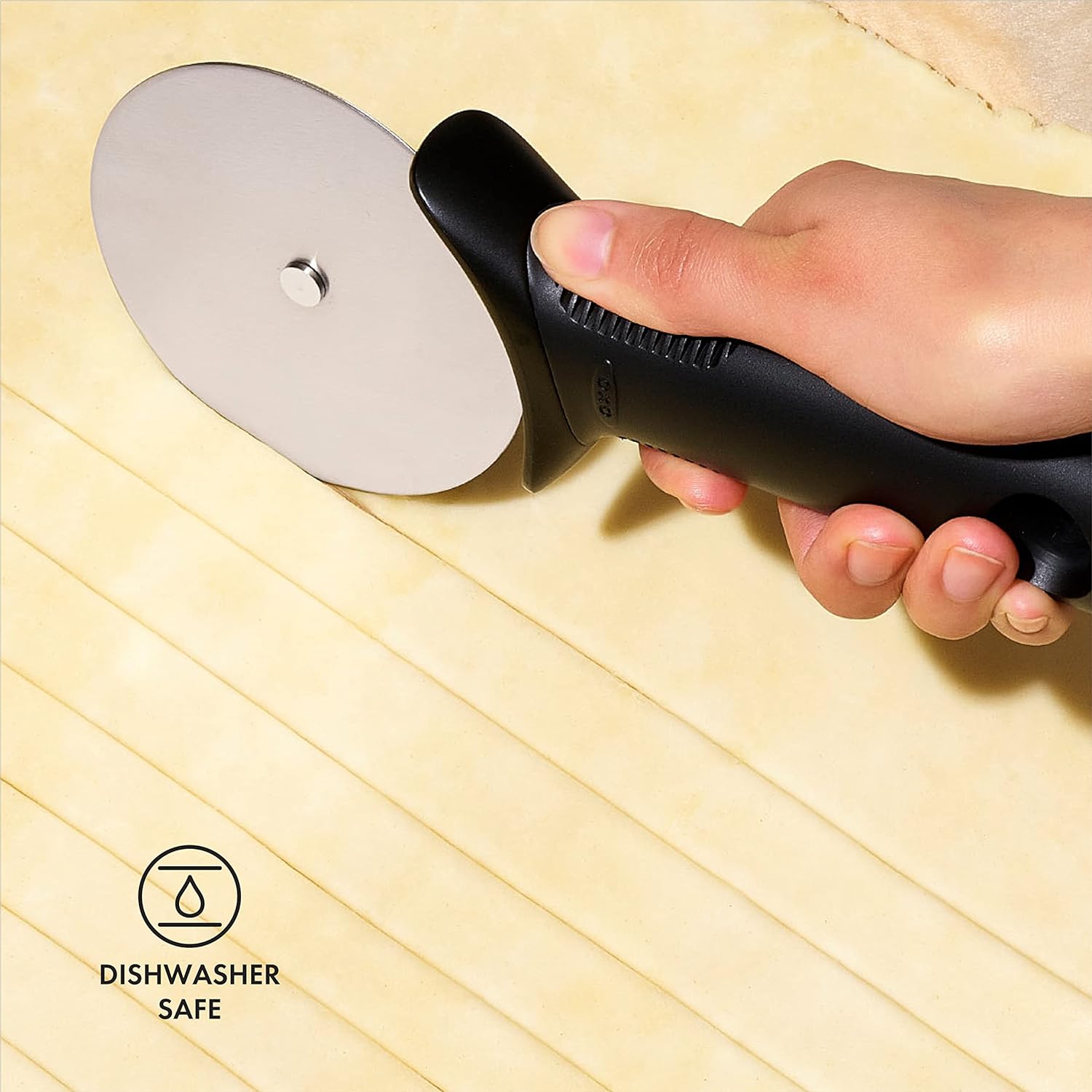 OXO Good Grips Pizza Wheel and Cutter – 3.5"