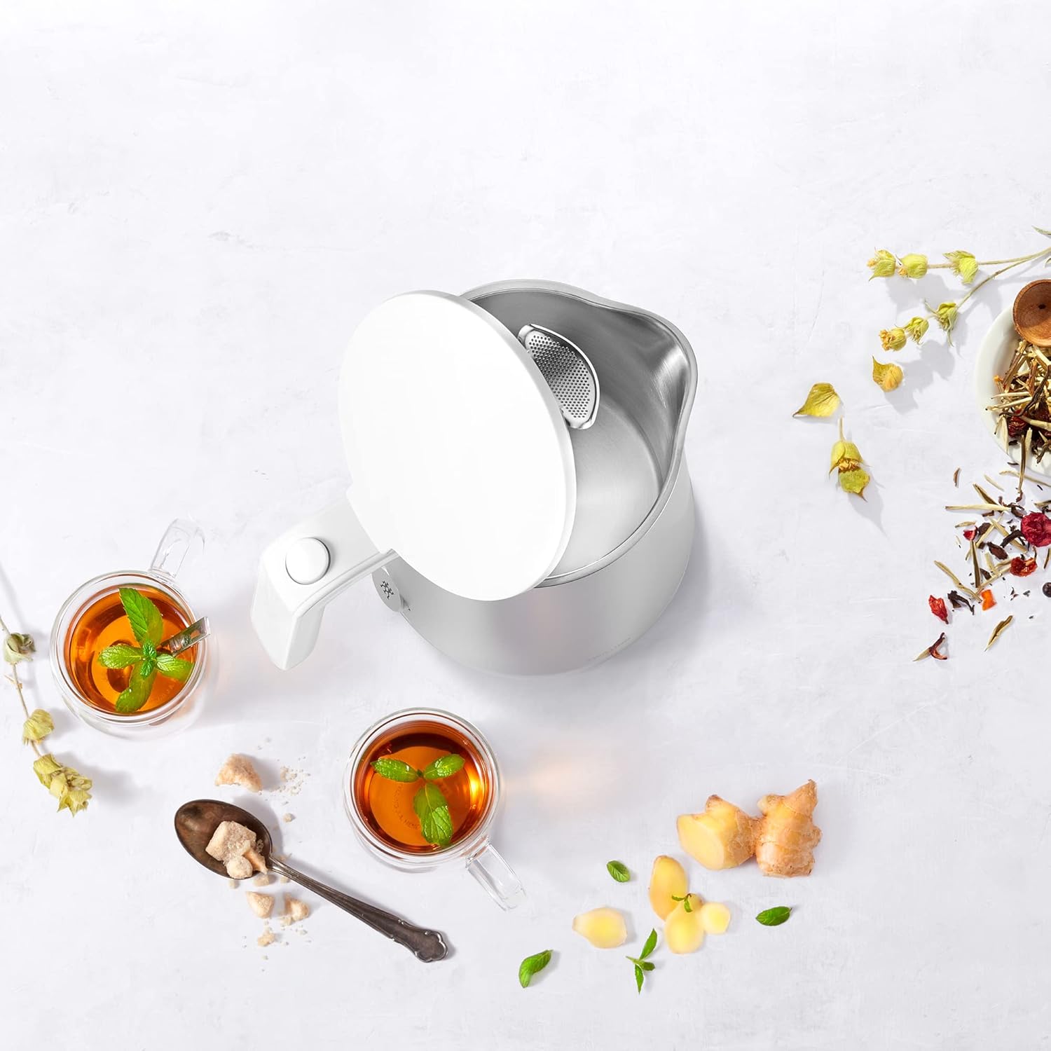 ZWILLING Enfinigy Cool Touch Cordless Electric Kettle – 1-Liter – White