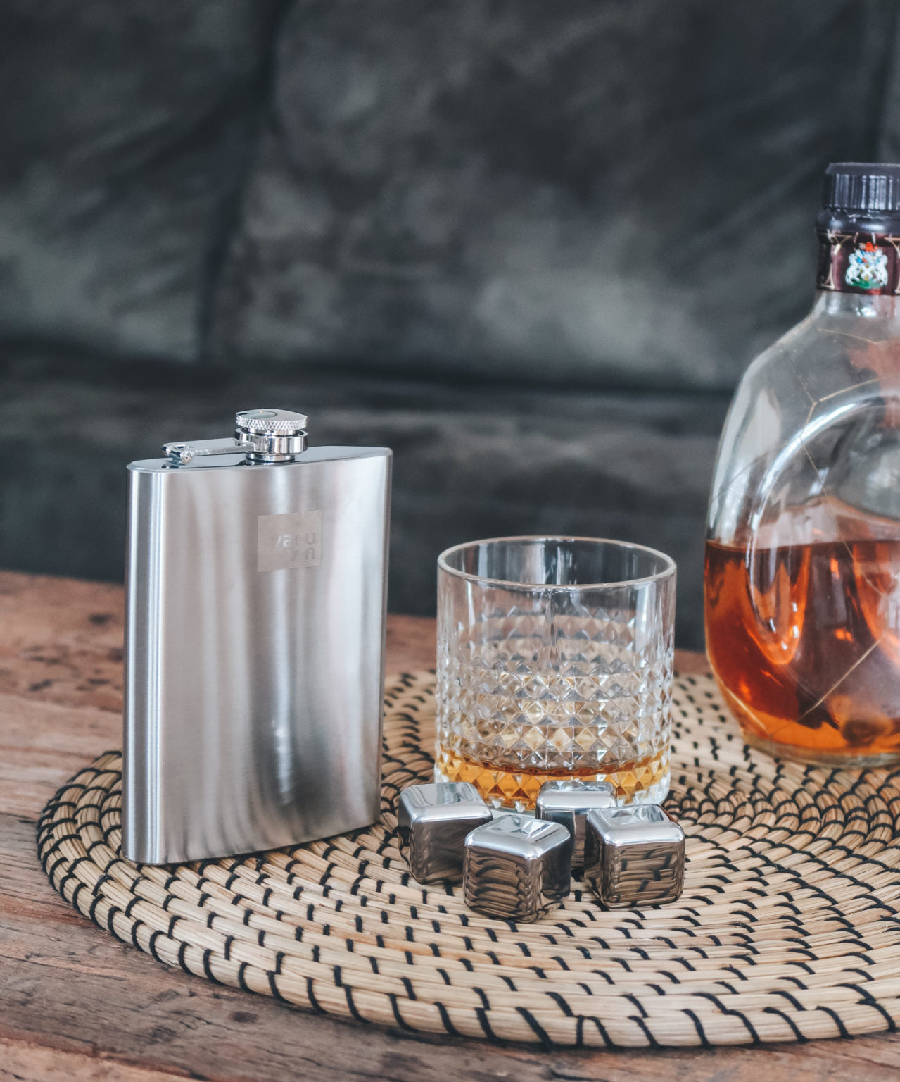 Vacu Vin Stainless Steel Hip Flask – 8oz.