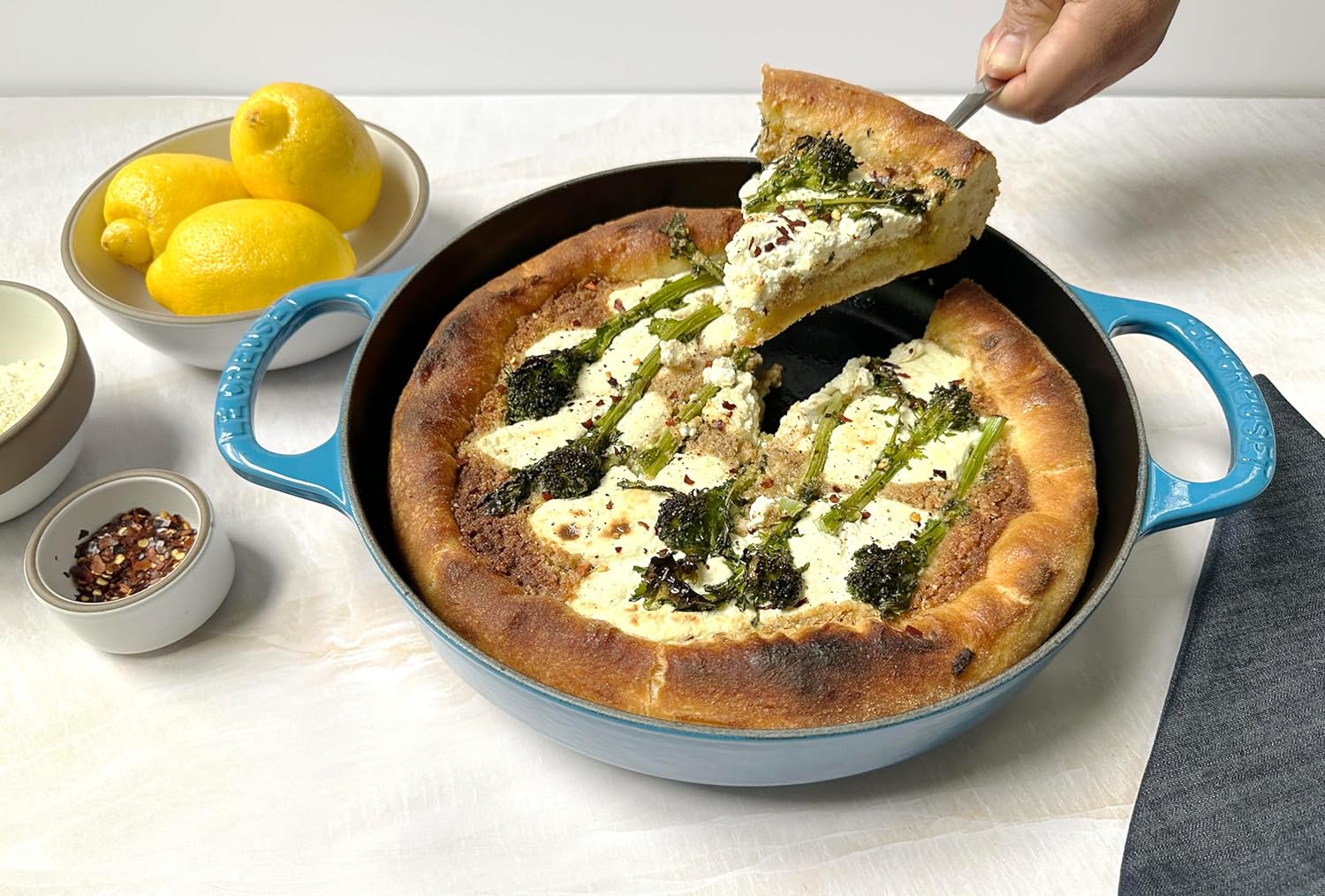 Le Creuset Signature Cast Iron Everyday Pan – SPECIAL– 11" – Marseille