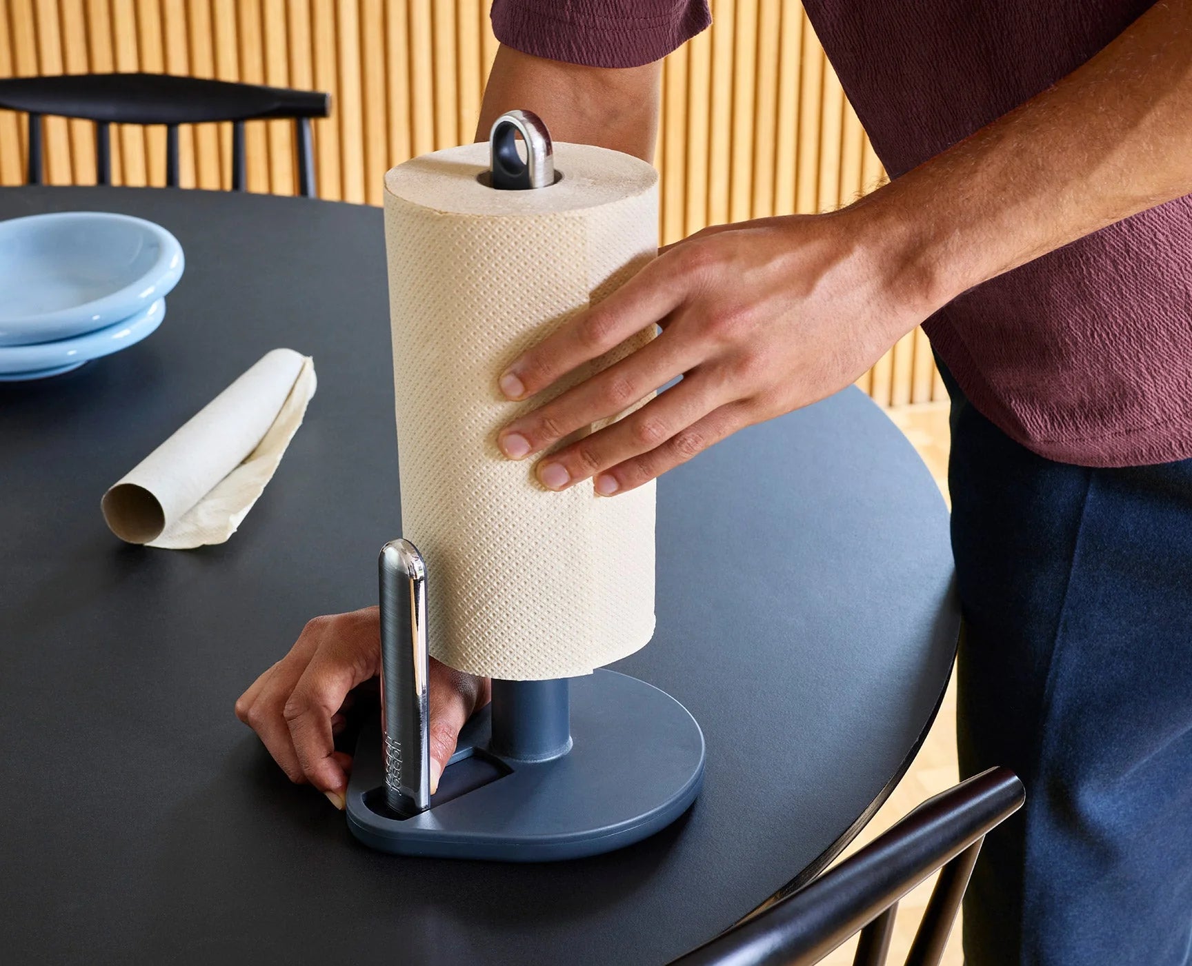 Joseph Joseph "Hold" Paper Towel Holder – Gray