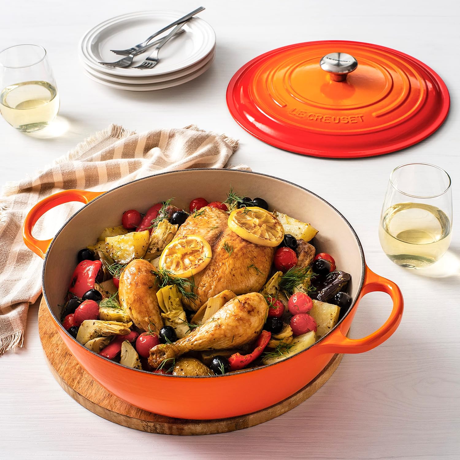 Le Creuset SPECIAL Round Cast Iron Signature Chef's Oven – 7.5 QT – Flame