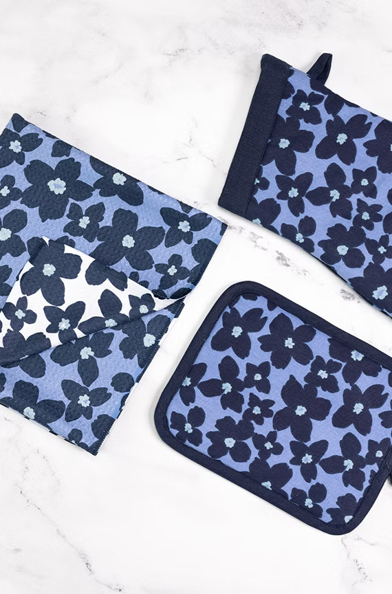 MU Kitchen Designer Oven Mitt – Periwinkle Floral