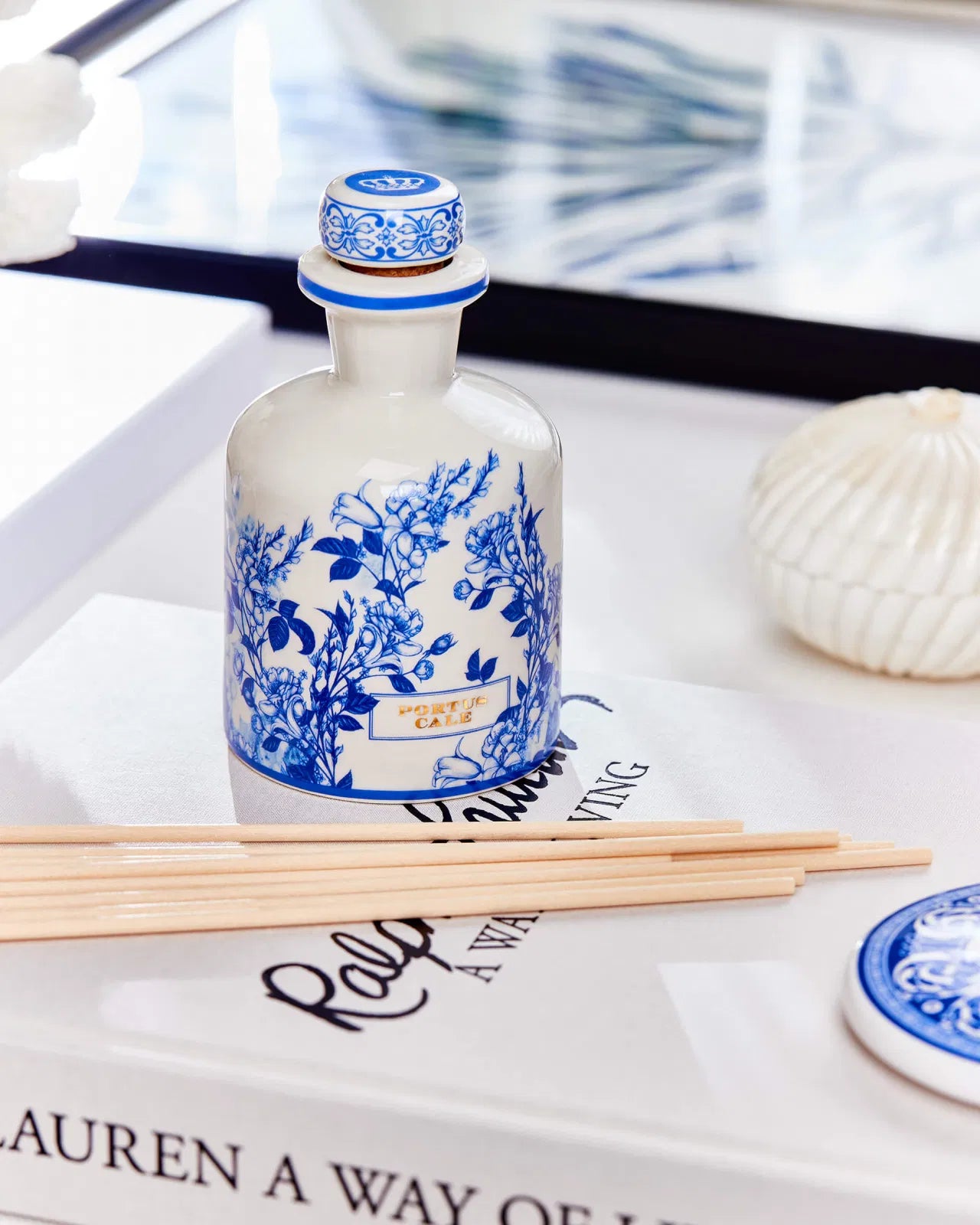 Portus Cale Gold & Blue Luxury Reed Diffuser – 8.4oz – Pink Pepper & Jasmine