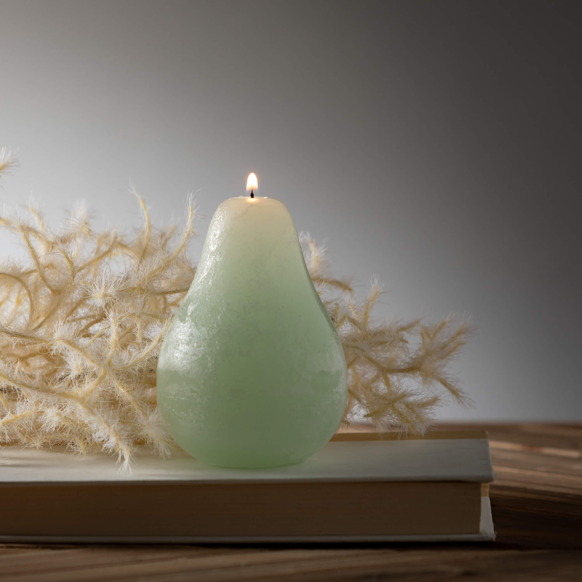 Vance Kitira Timber Pear Candle – Aqua – 4.5"