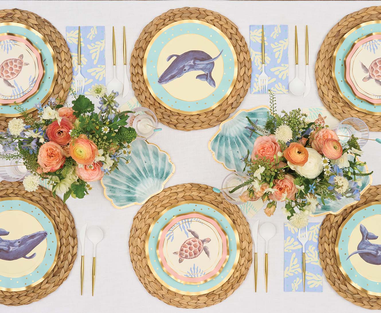 Platos de papel troquelados para ensalada y postre Sophistiplate – Paquete de 8 – Mar Pastel
