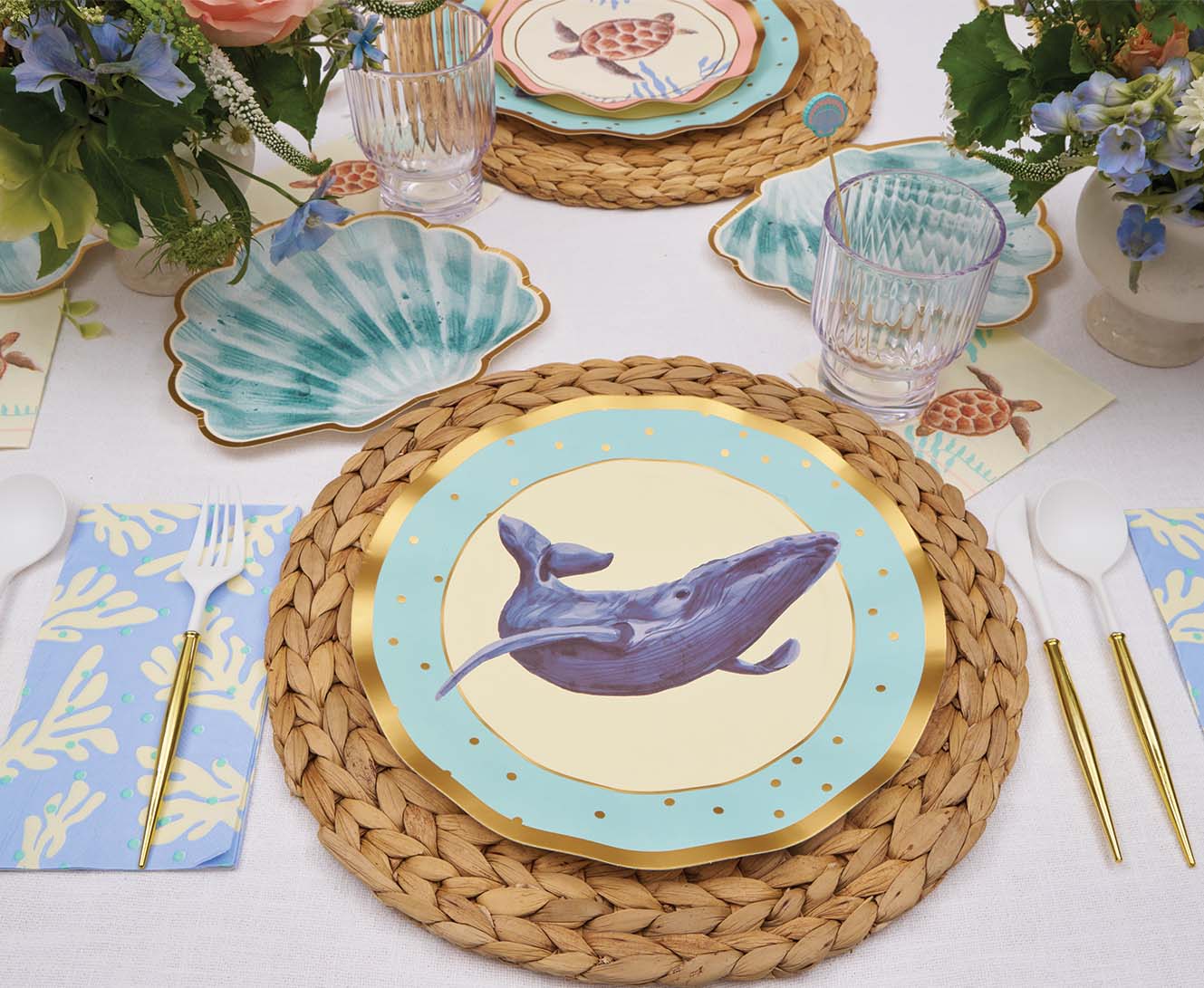 Sophistiplate Wavy Paper Dinner Plates – 8pk – Pastel Sea