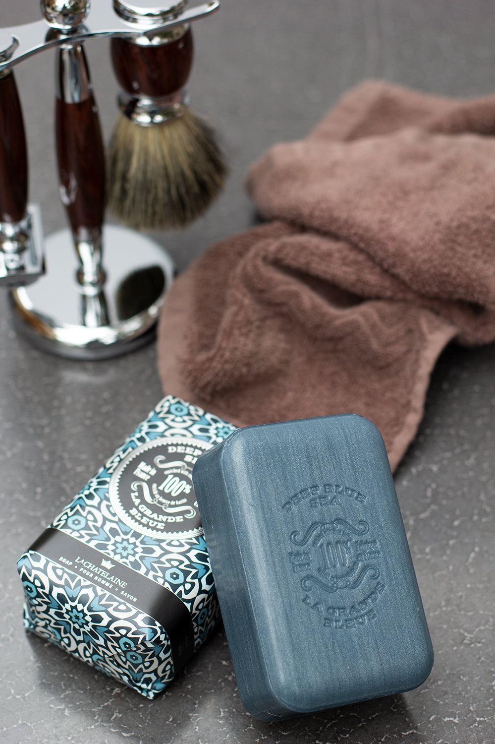 La Chatelaine Luxury Soap Bar – Deep Blue Sea – 8.8oz