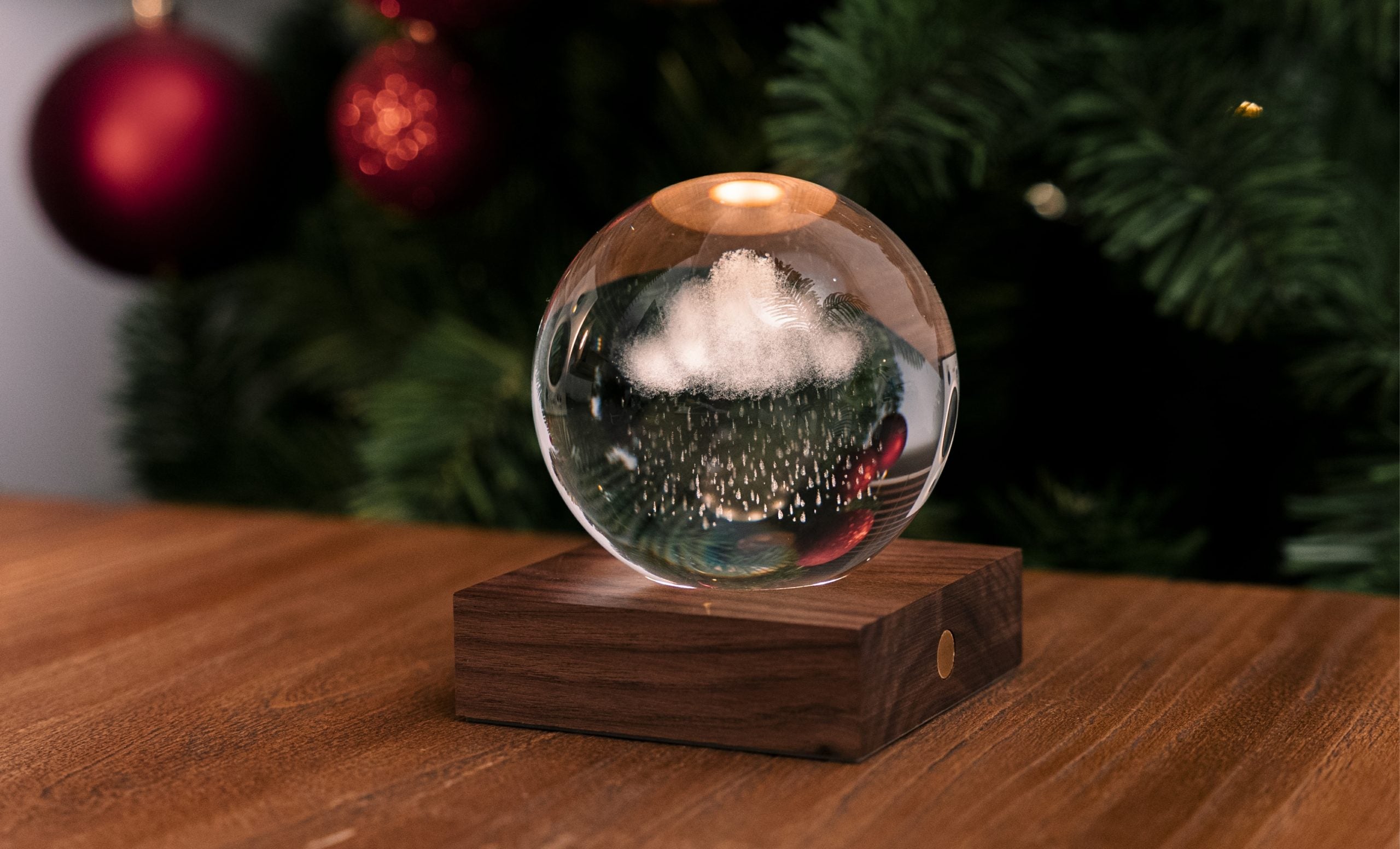 Gingko Designs Amber Crystal Light Paper Weight – Cloud