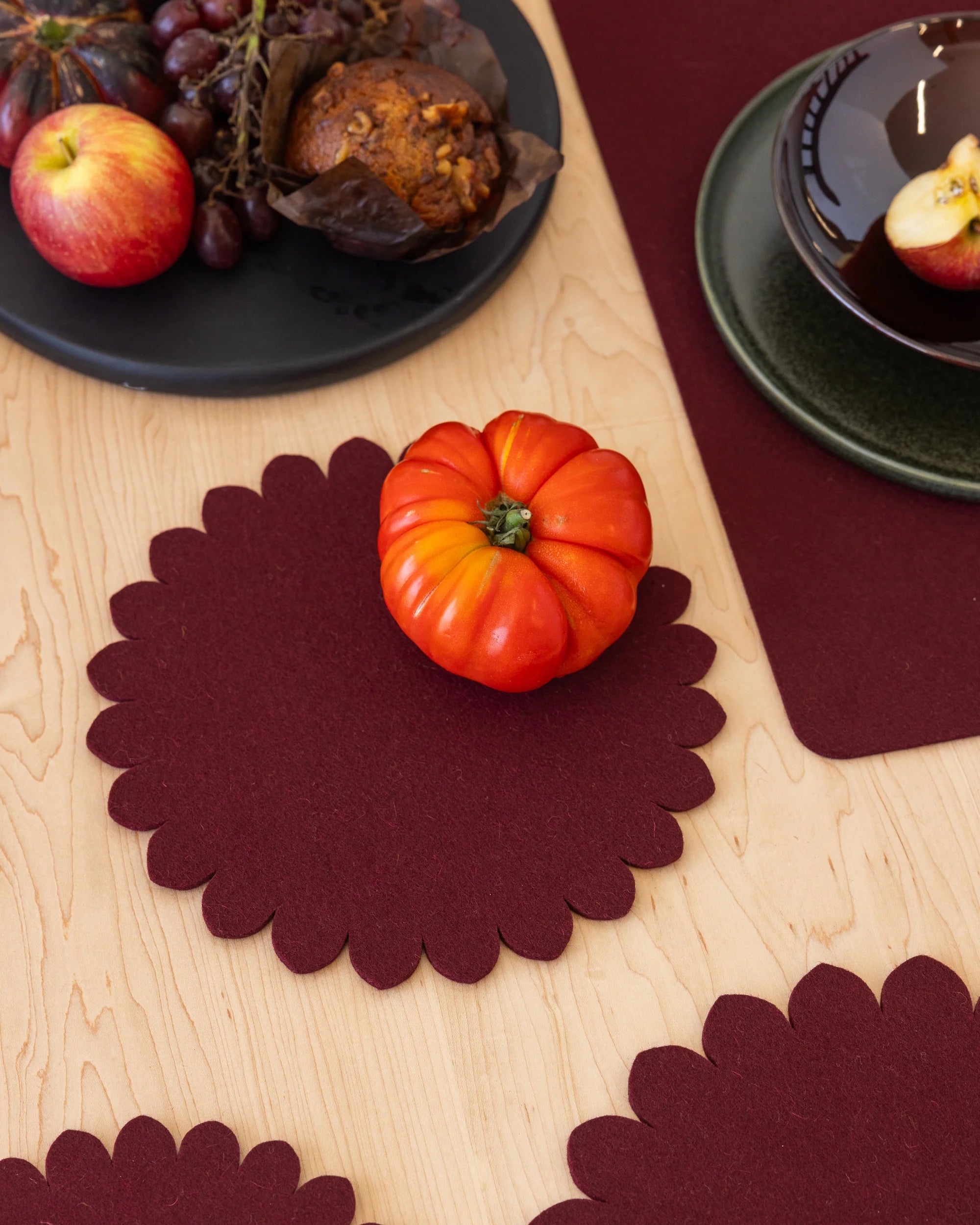 Graf Lantz Crest 10" Trivet – Burgundy