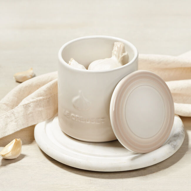 Le Creuset Garlic Keeper – Meringue