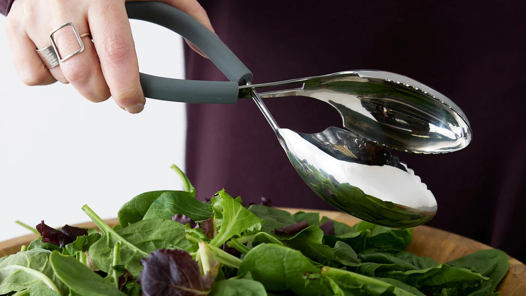 Endurance One-Handed Squeeze Shark Tongs