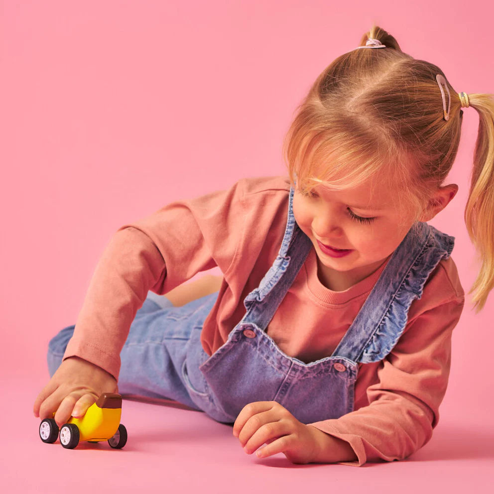 Kikkerland Fruit-Fun Pullback Cars – Assorted Styles – SOLD INDIVIDUALLY