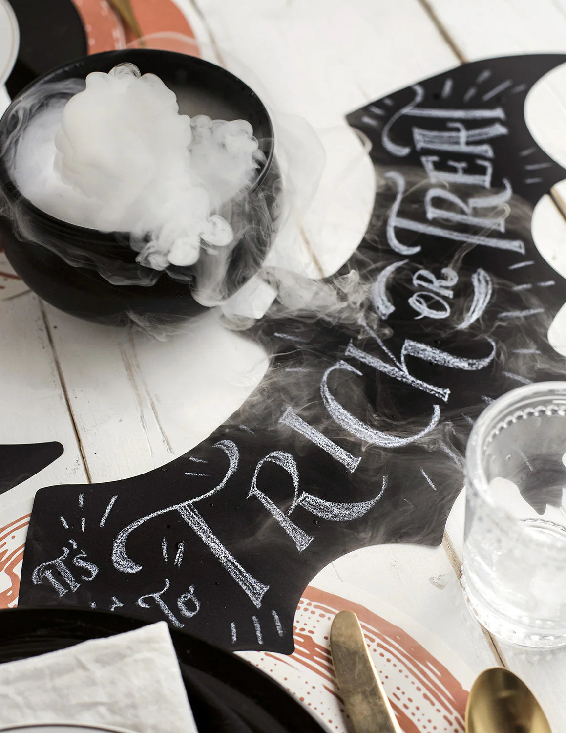 Hester & Cook Paper Placemats - Die-cut Bat Placemat – Pack of 12