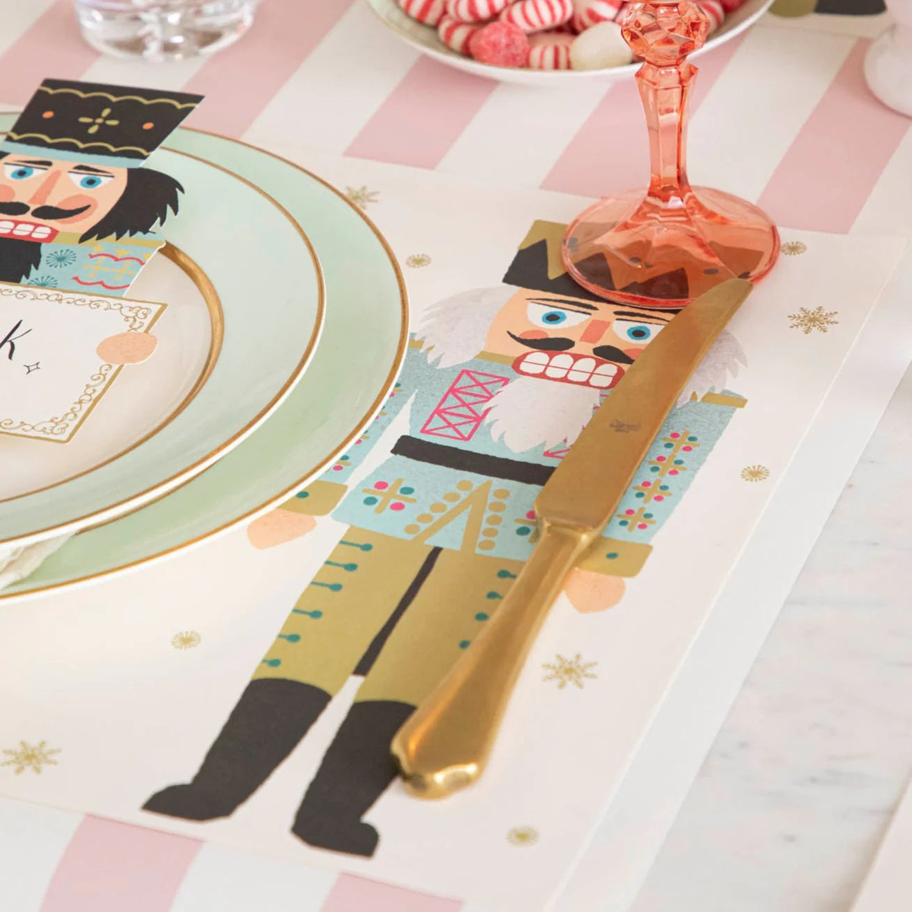 Hester & Cook Paper Placemats - Nutcrackers – 18 Per Pack