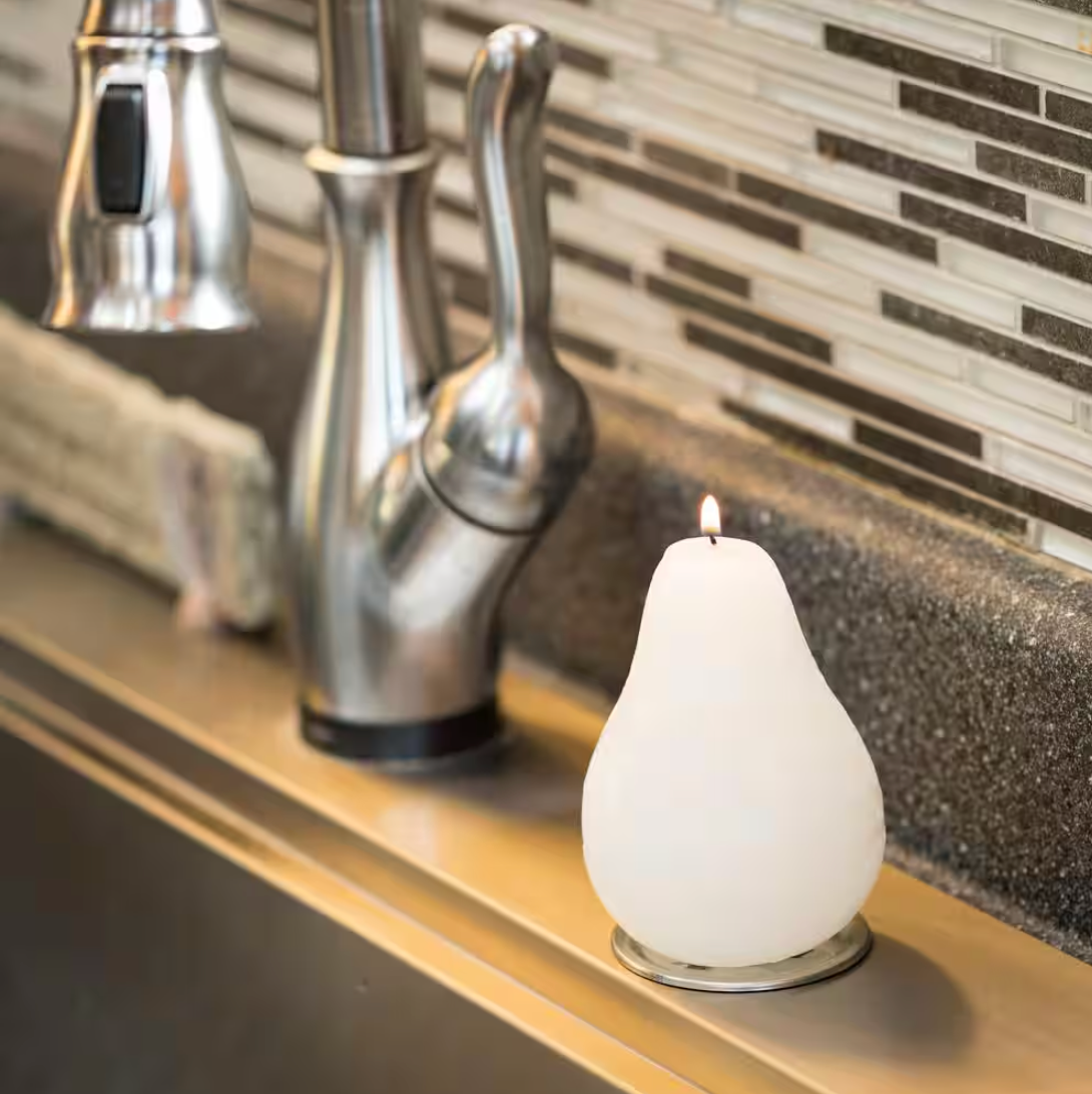 Vance Kitira Timber Pear Candle – White – 4.5"