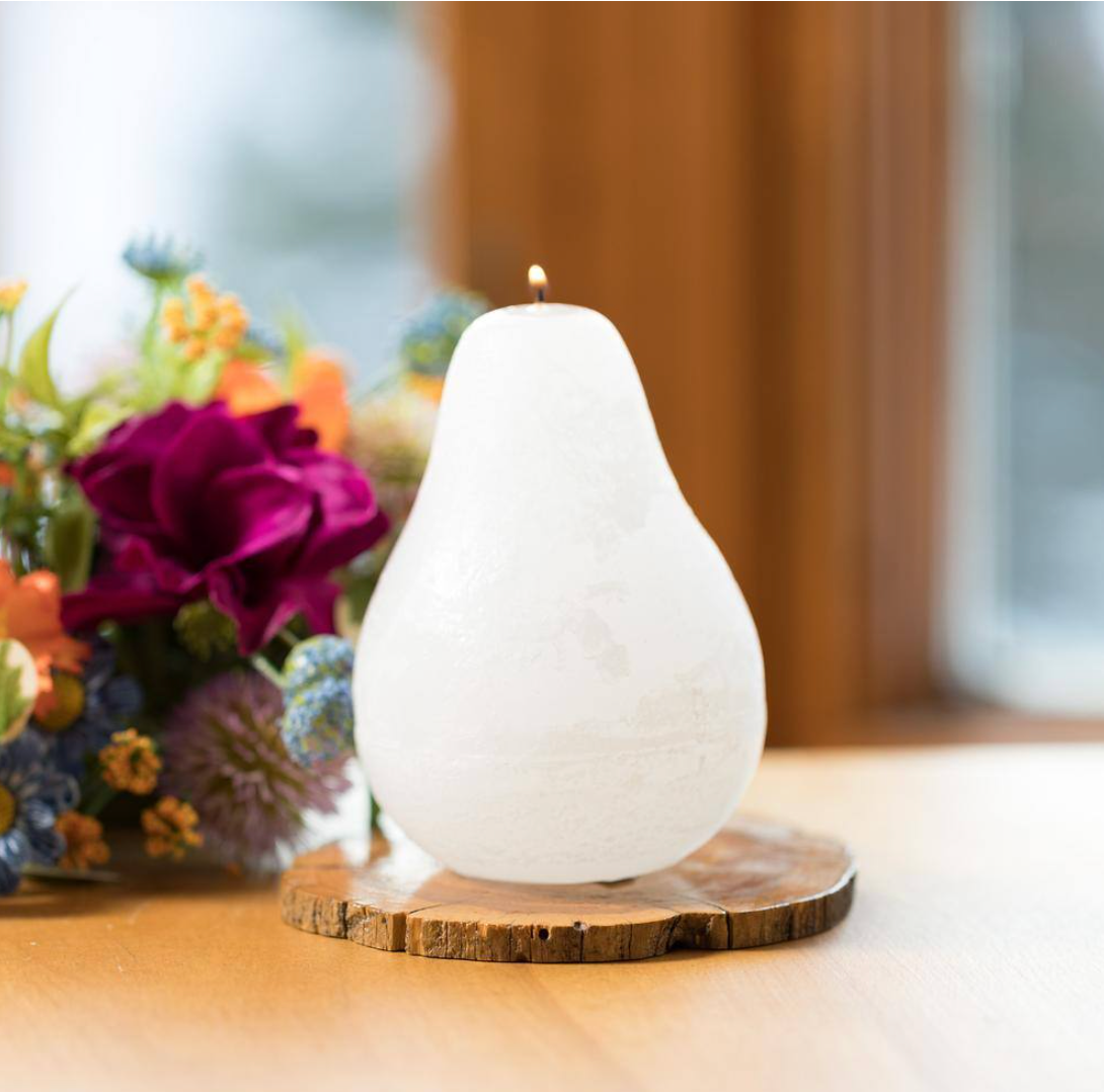 Vance Kitira Timber Pear Candle – White – 4.5"