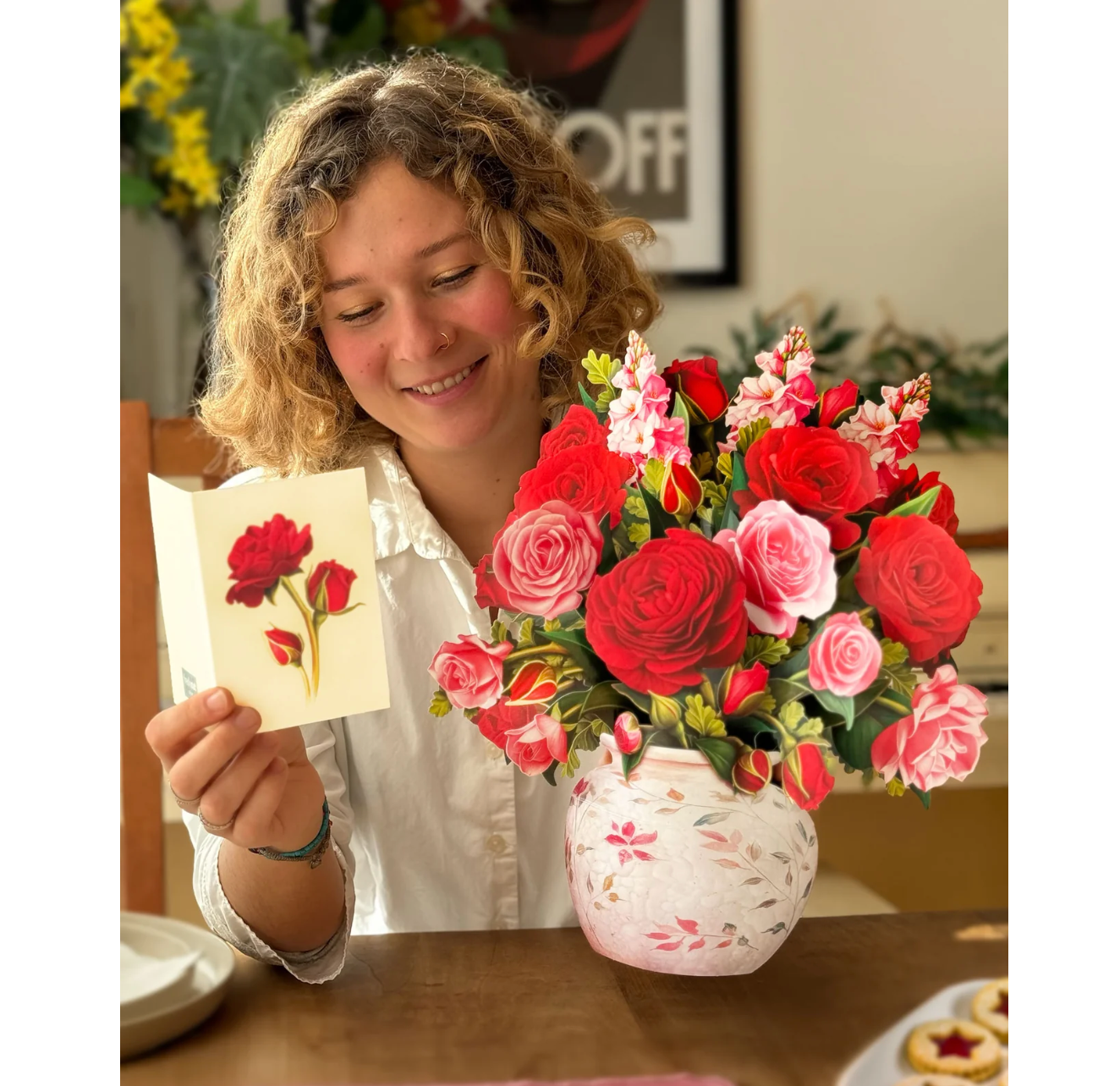 Fresh Cut Paper 3D Pop Up Flower Greeting Note Card – Blooming Roses – 6" x 5"