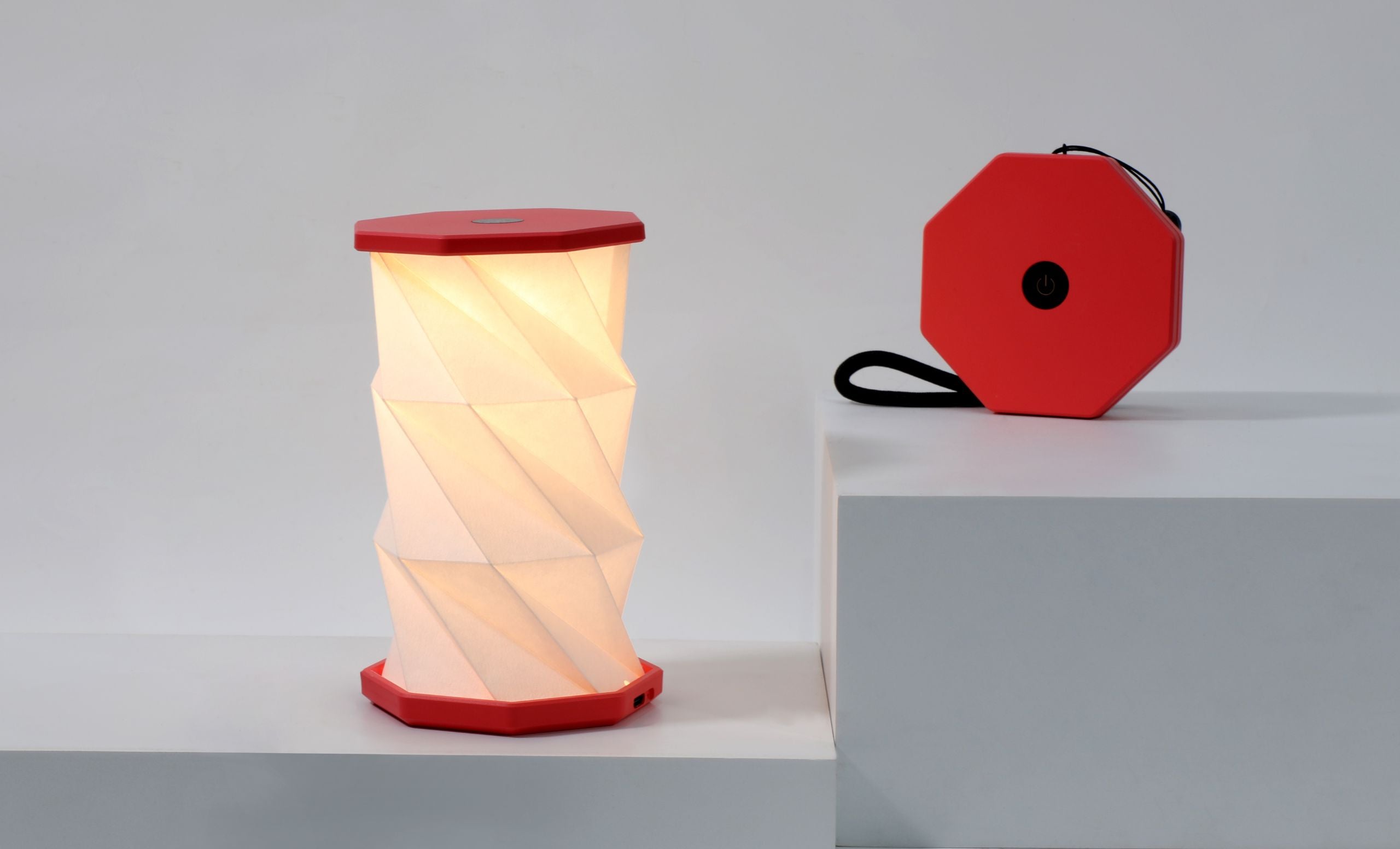 Gingko Folding Twist Mini Hexagon Lamp – Coral Red – 3.25" x 6"