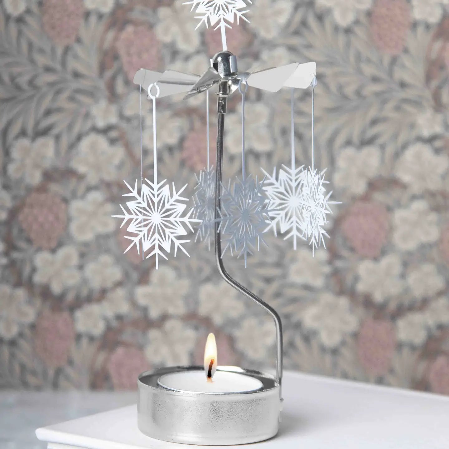 Talla Rotary Tealight Spinning Candle Holder – White Snowflake – 2.8" x 6.5"
