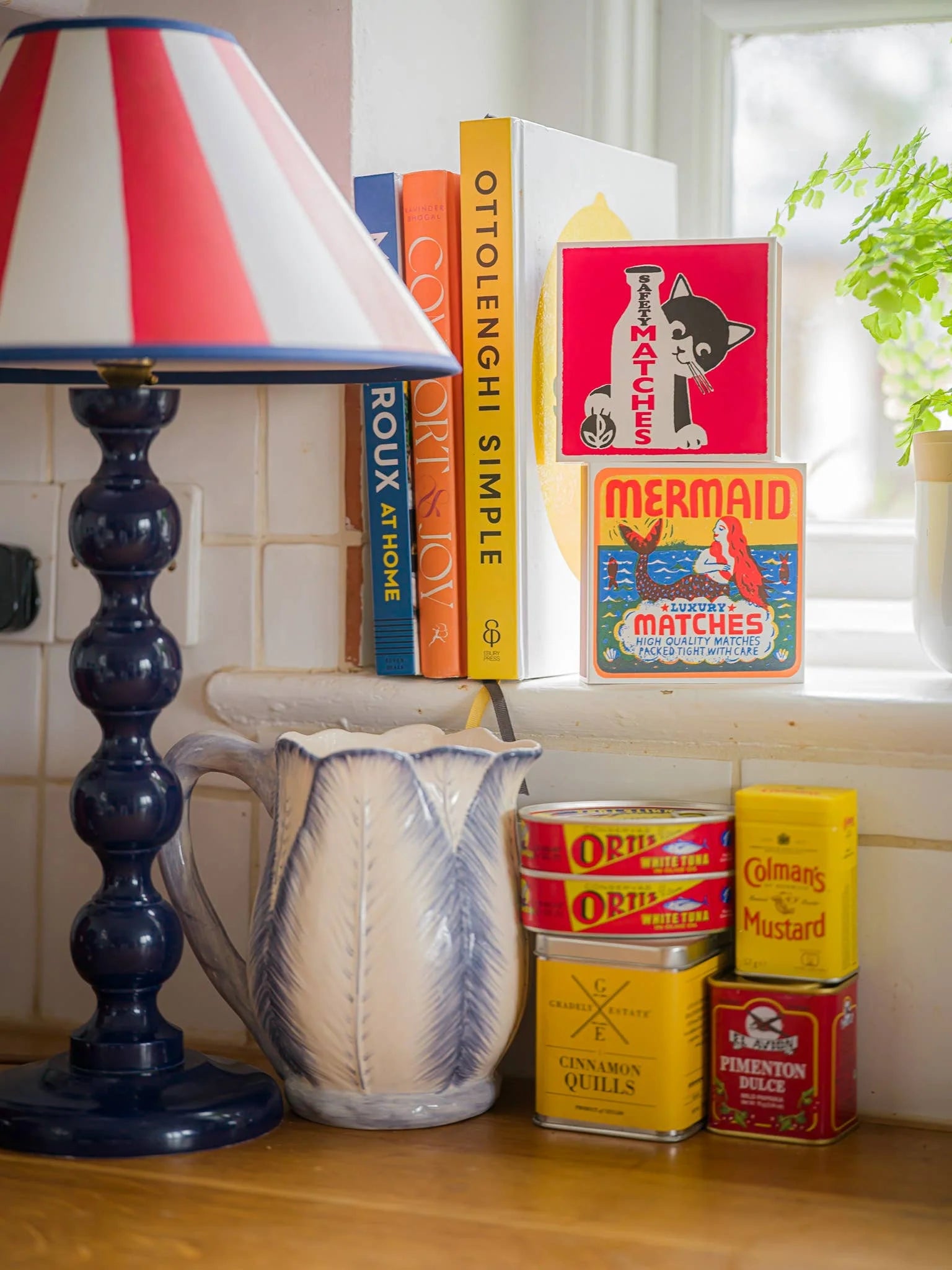 Archivist Mermaid Luxury Matches – 125 Stick Matches