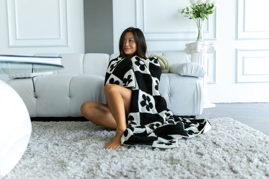 Living Royal Blanket – Daisy Checker – 54" x 60"