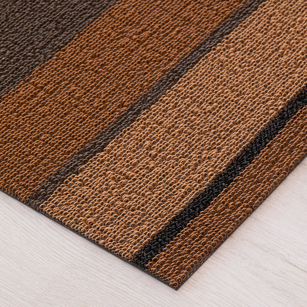 Chilewich Bolt Stripe Shag Floor Mat – Honey – 24" x 36"