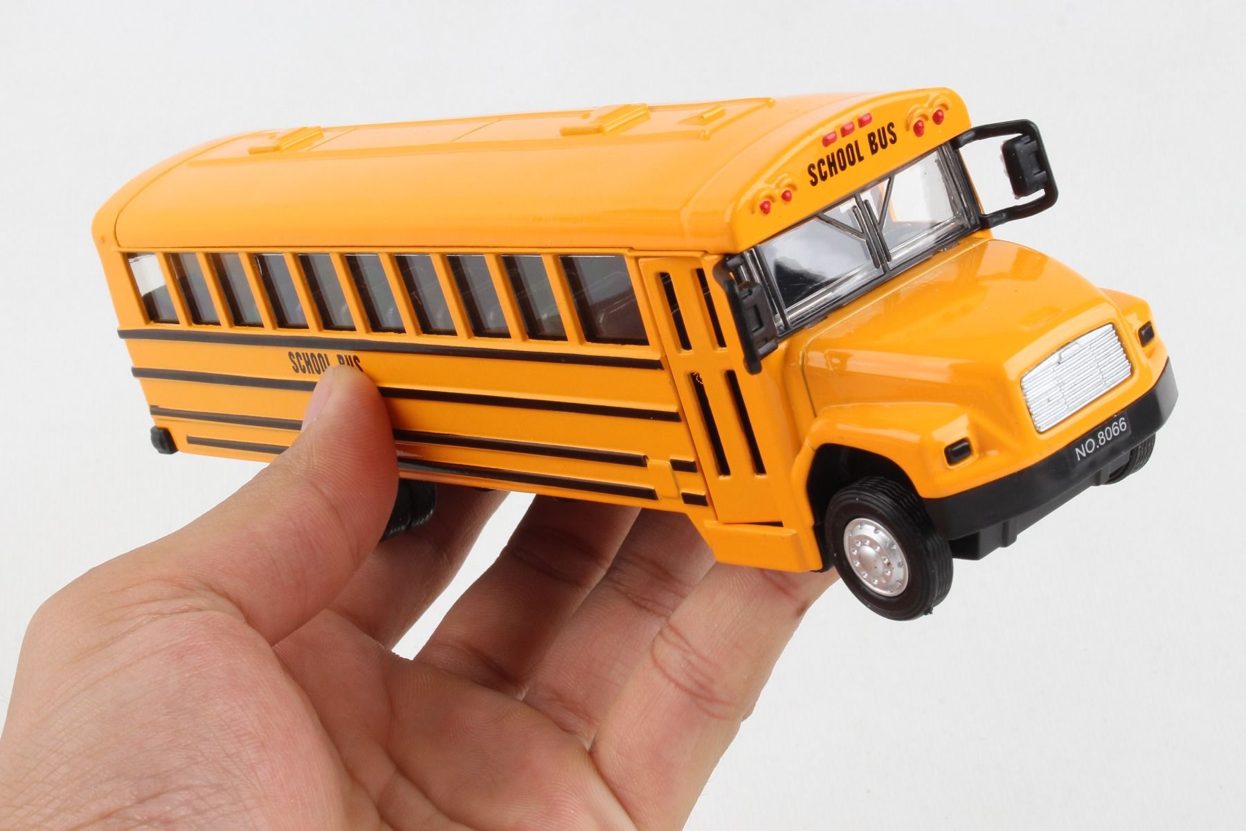 Road Marks Pullback Die-Cast Metal Toy School Bus – 7.5"