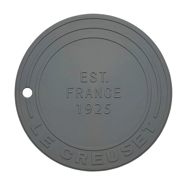 Le Creuset Silicone Trivet – 8" – Oyster