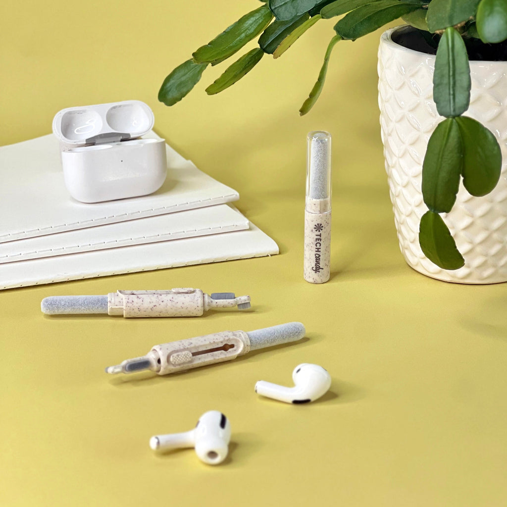 Tech Candy Teenie Weenie Earbud Cleanie : Natural Earbud Cleaning Kit