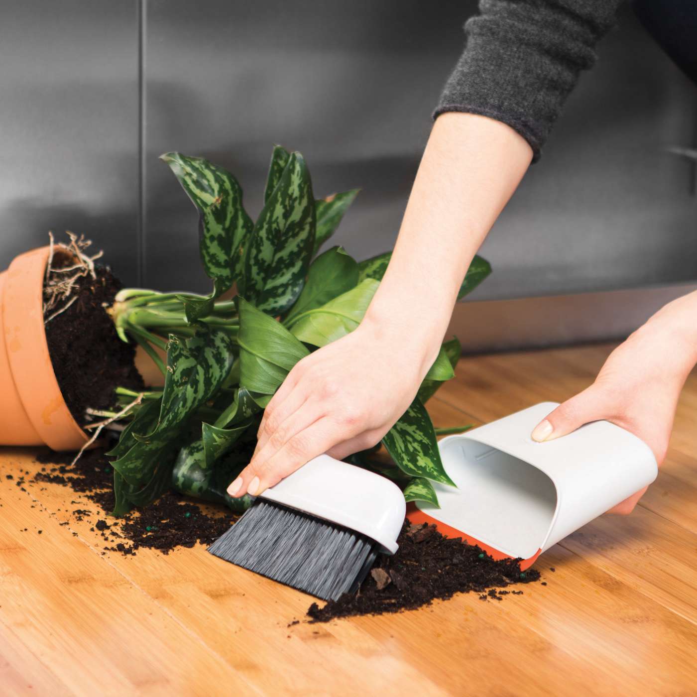 OXO Good Grips Compact Dustpan & Brush Set