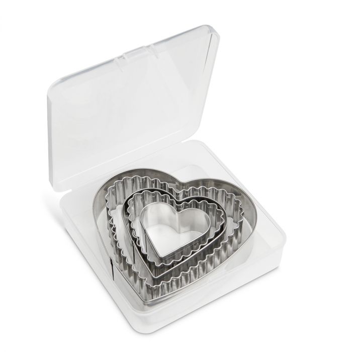 Mrs. Anderson Heart Cookie Cutter with Storage Container – Set of 5