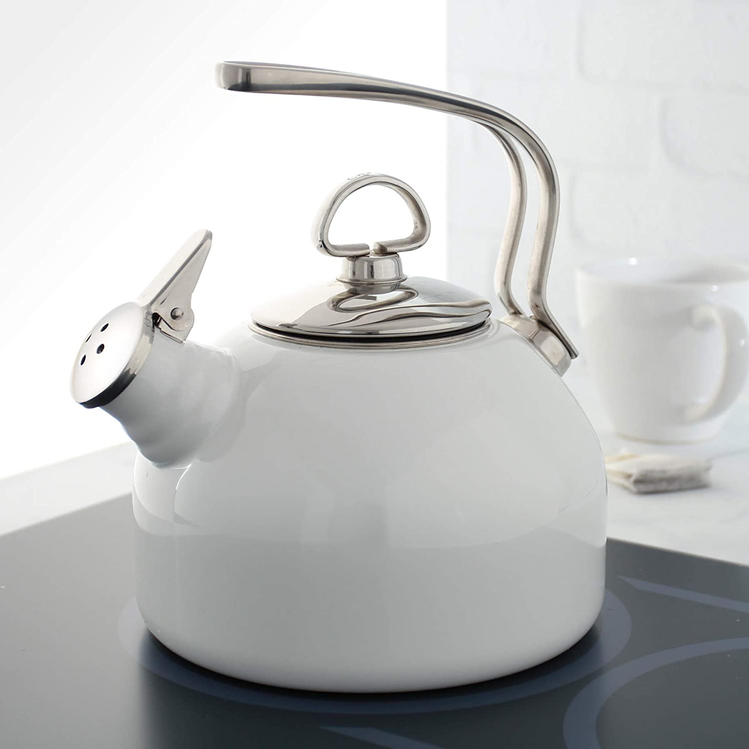 Chantal Classic Harmonica Whistle Tea Kettle - Enamel-on-Steel – 1.8 Qt. - White