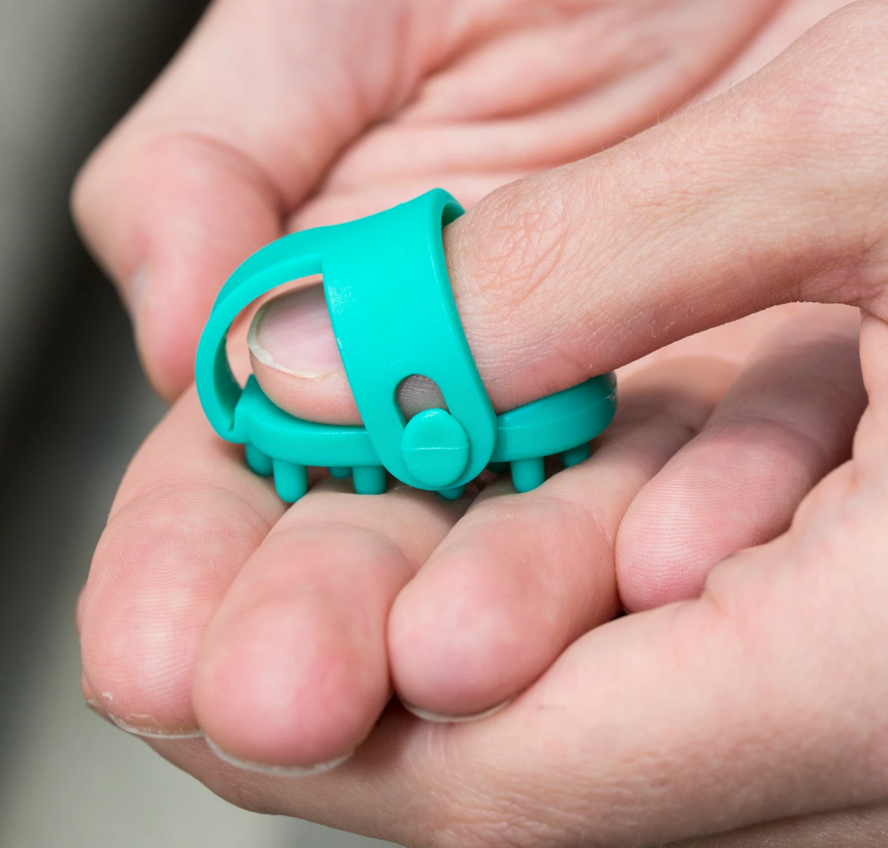 Kikkerland Thumb Massager