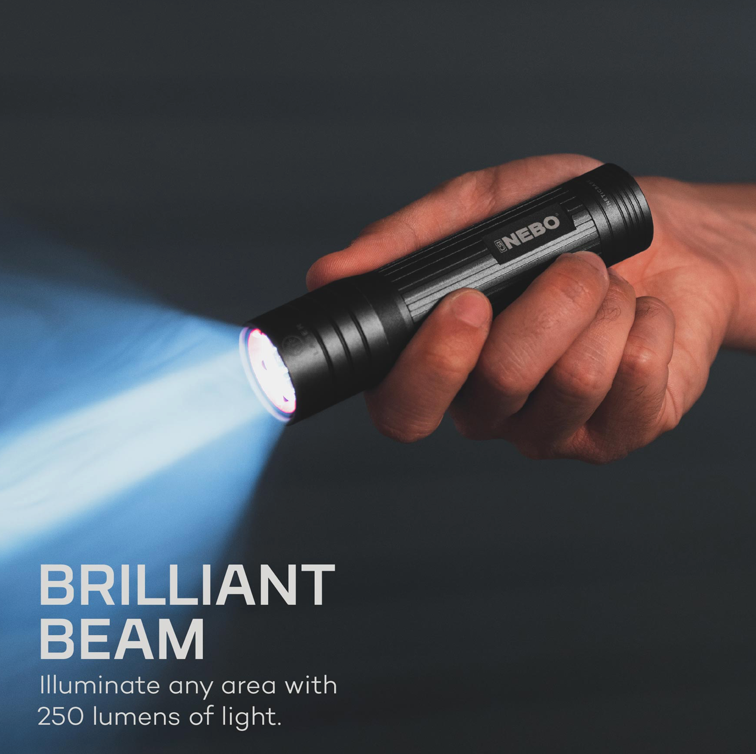 CSI LED 250 Lumen Laser Magnetic Flashlight - BLACK