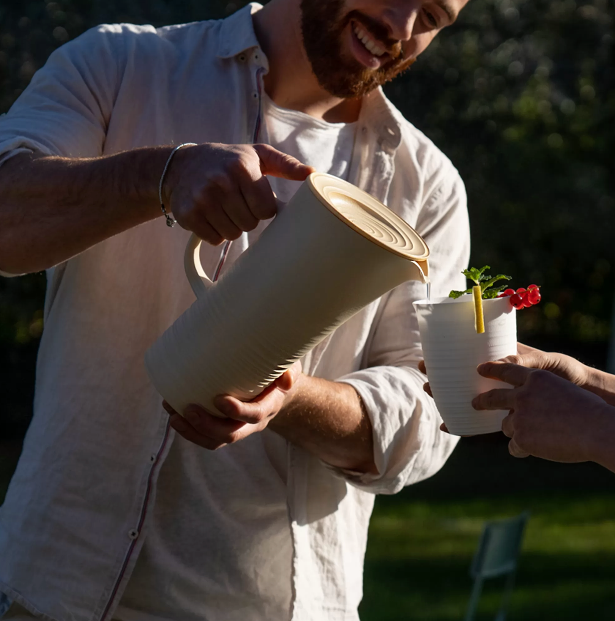 Guzzini Tierra Pitcher with Lid – Milk White