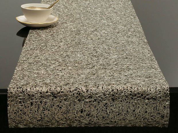 Chilewich Metallic Lace Table Runner – Gold – 14in x 72in