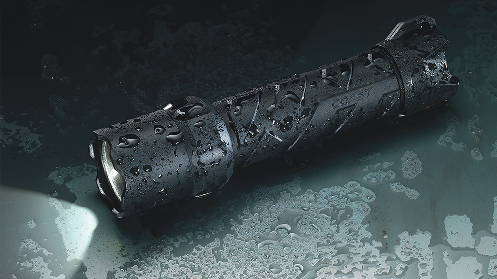 Coast Pure Beam Focusing Waterproof Flashlight