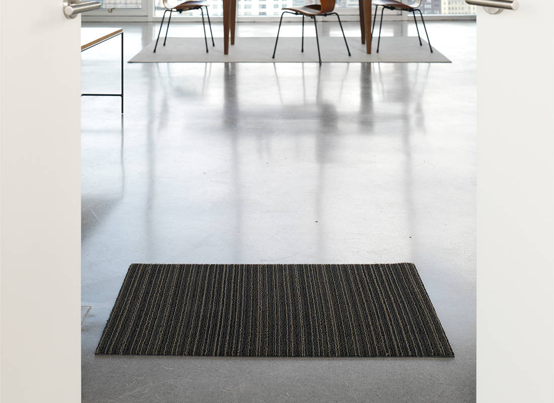 Chilewich Shag Skinny Stripe Doormat – Steel – 18" x 28"