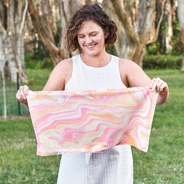 Dock & Bay - Cooling Gym Towel - Peach Melba