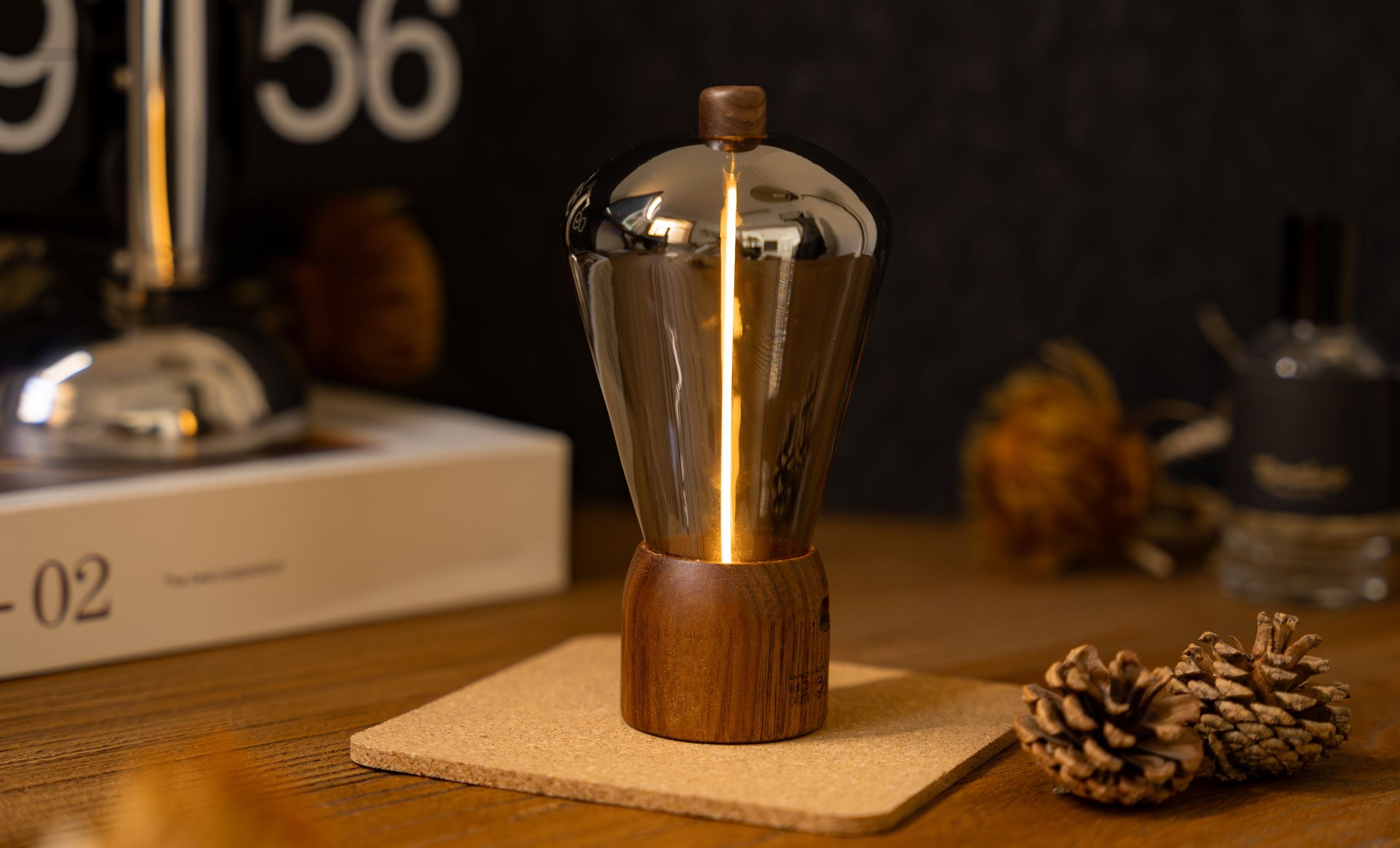 Gingko Opal Drift Light – Natural Walnut Wood – 2.6" × 5"