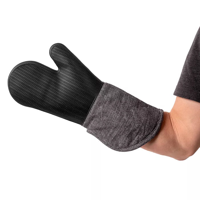 Strada Chambray Sleeve Silicone Oven Mitt – 15" – Black